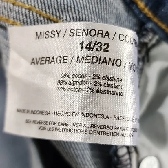 Chaps Vintage Inspired Slim Boyfriend Jeans New With Tags - Picture 12 of 14